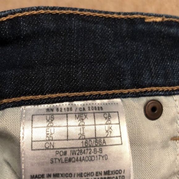 Guess Jeans - Picture 6 of 6